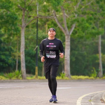 Runner Photo 3307018