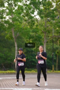 Runner Photo 3307396