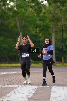 Runner Photo 3307535