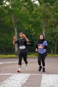 Runner Photo 3307547