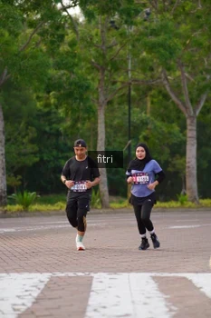 Runner Photo 3307596