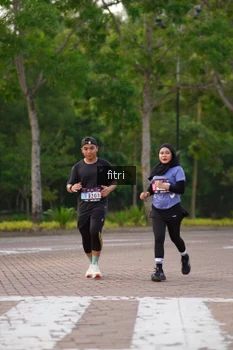 Runner Photo 3307605