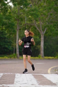 Runner Photo 3307658