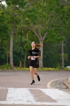 Runner Photo 3307681