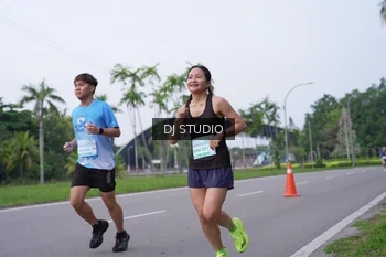 Runner Photo 3307702