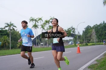 Runner Photo 3307722
