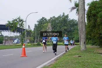 Runner Photo 3307861