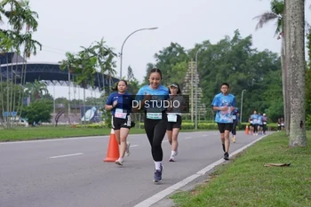 Runner Photo 3308203