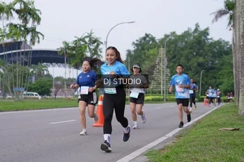 Runner Photo 3308303