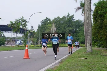 Runner Photo 3308319