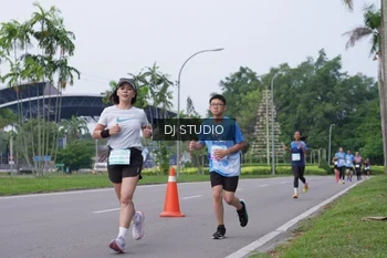 Runner Photo 3308399