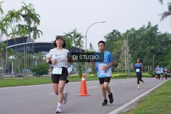 Runner Photo 3308429