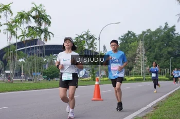 Runner Photo 3308463