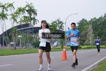 Runner Photo 3308466