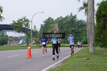 Runner Photo 3308468