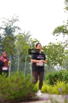 Runner Photo 3308476