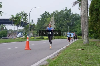 Runner Photo 3308556