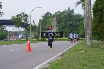 Runner Photo 3308583