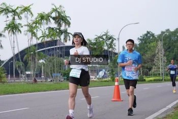Runner Photo 3308622