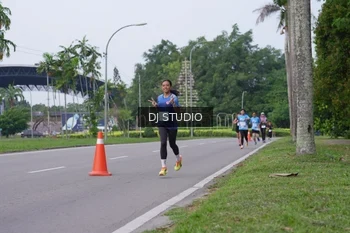 Runner Photo 3308647