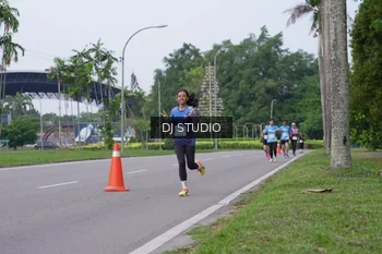Runner Photo 3308665