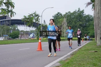 Runner Photo 3309148
