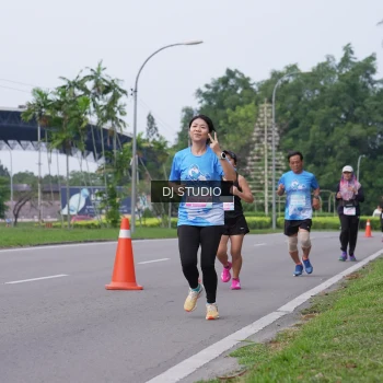Runner Photo 3309173