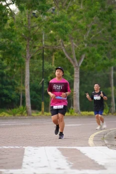 Runner Photo 3309356