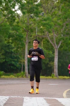 Runner Photo 3309384