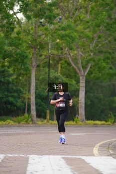 Runner Photo 3309494