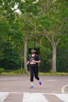 Runner Photo 3309517