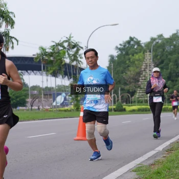 Runner Photo 3309536