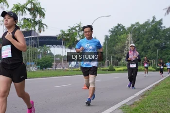 Runner Photo 3309585