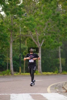 Runner Photo 3309587