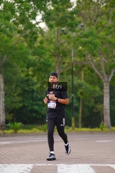 Runner Photo 3309606
