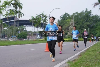 Runner Photo 3309648