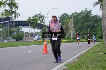 Runner Photo 3309923