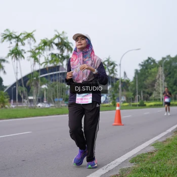 Runner Photo 3309998