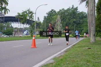 Runner Photo 3310028