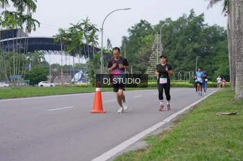 Runner Photo 3310104