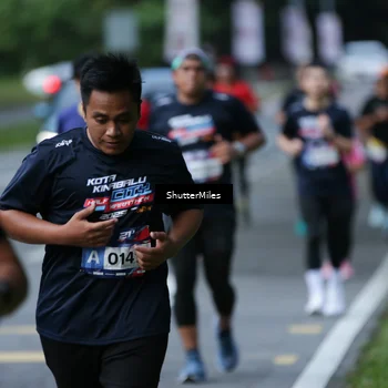Runner Photo 33102