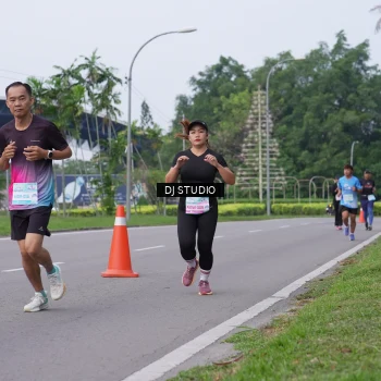 Runner Photo 3310302