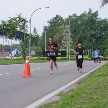 Runner Photo 3310358