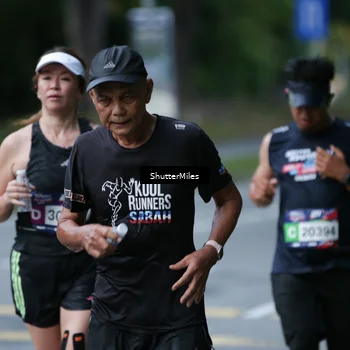 Runner Photo 33116