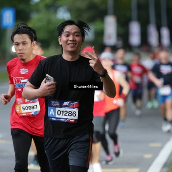 Runner Photo 33157