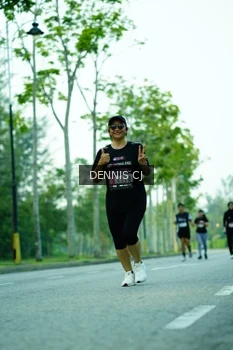 Runner Photo 3318435