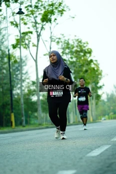 Runner Photo 3318579