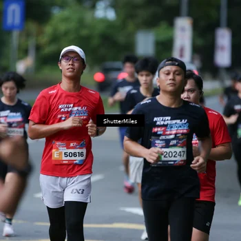 Runner Photo 33207