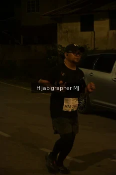 Runner Photo 3324336