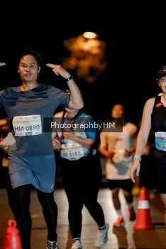 Runner Photo 3325513
